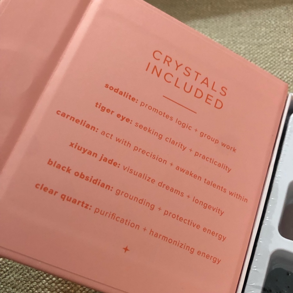 Zodiac Crystal Collection - Picture 5 of 5